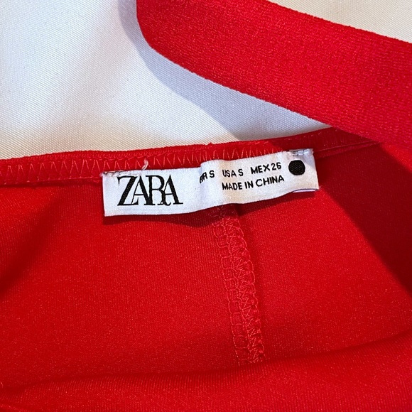 @ᴢᴀʀᴀ Red cropped top 💋🌹💄 // size: S // Excellent quality - Picture 4 of 8